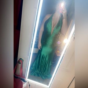 Emerald green prom dress